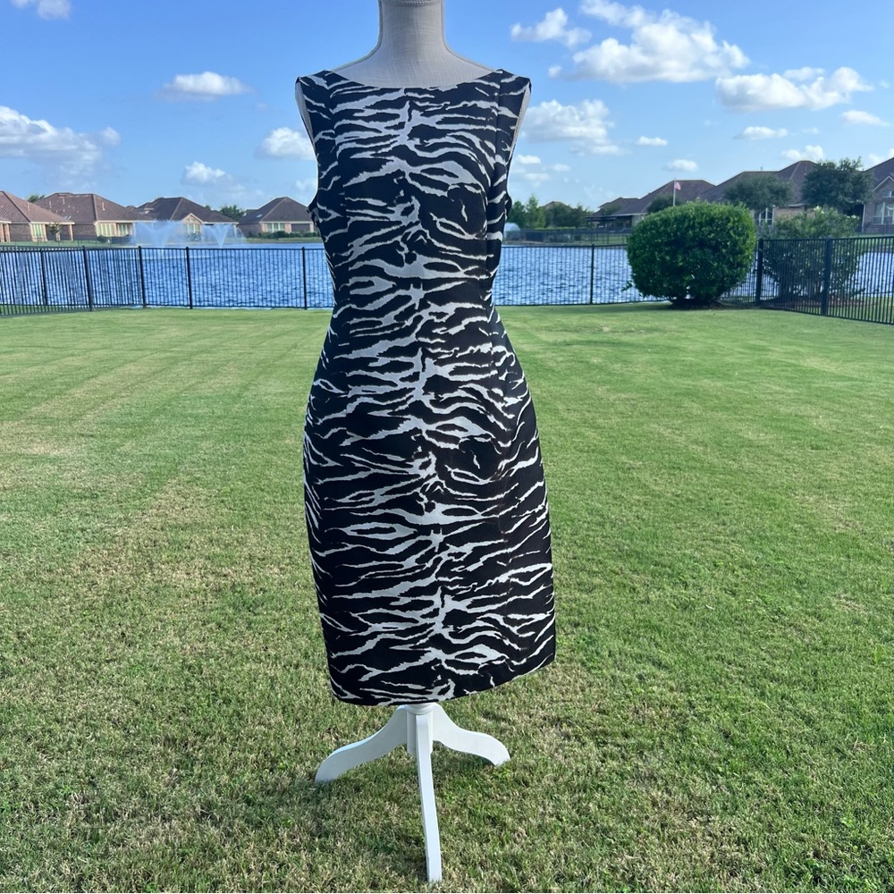 Lafayette 148 Zebra Print Sleeveless sheath  Dress